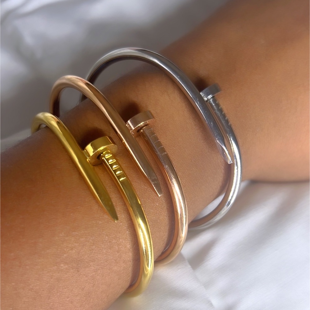 Nail bracelets